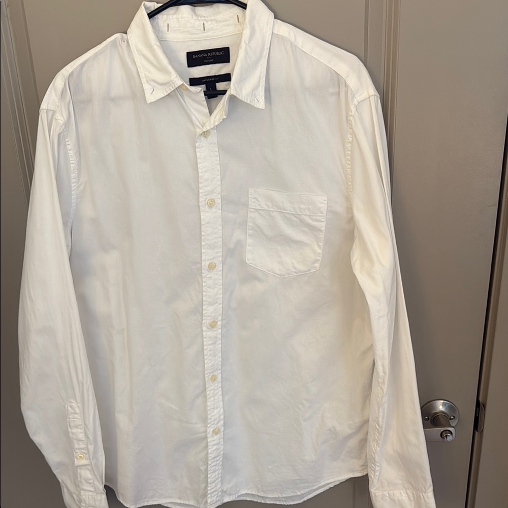 Banana Republic White Casual Button Down Shirt